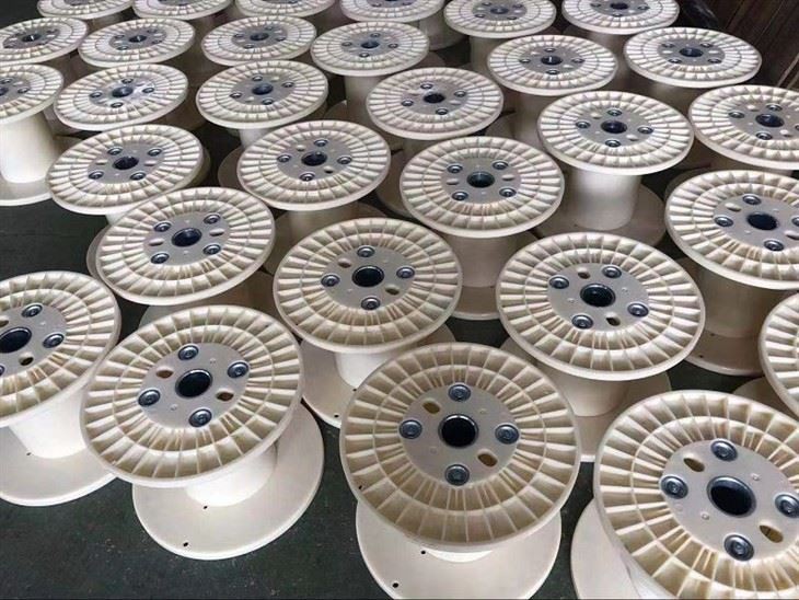Plastic Wire Reel  (3)(001)(001)